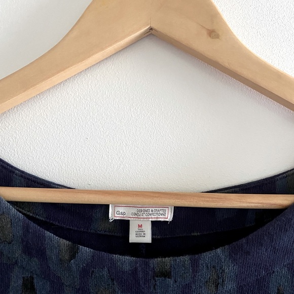 GAP long-sleeved dress. - Picture 4 of 4